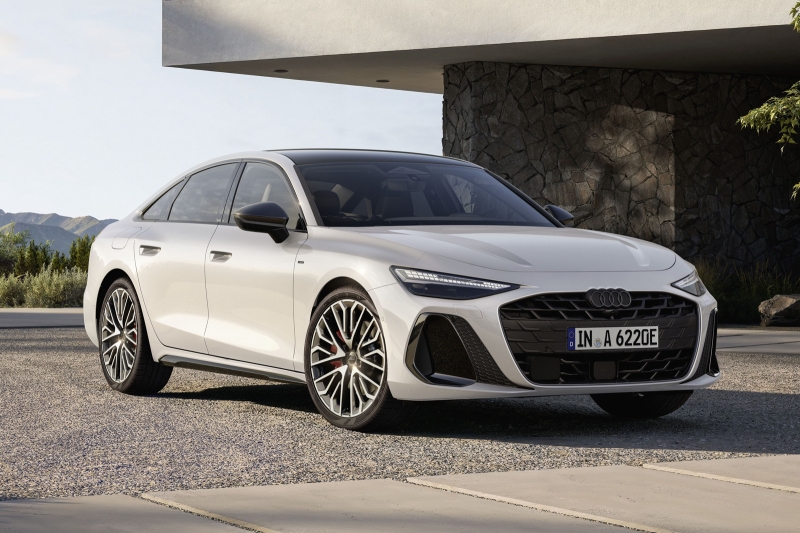 Семейство Audi A6 расширилось за счёт новых версий: теперь и plug-in гибриды