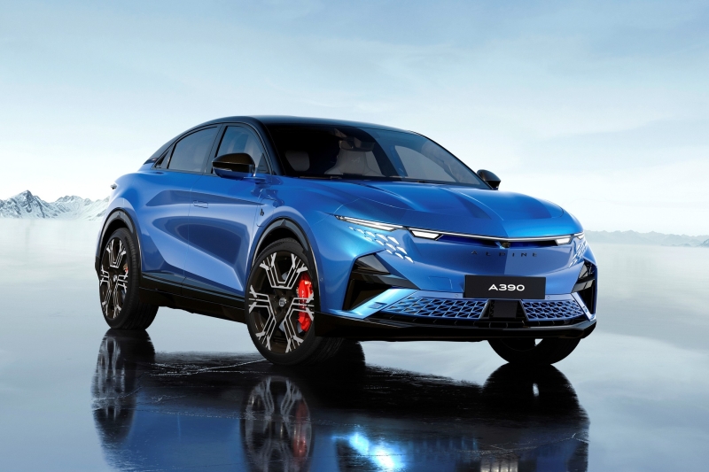 Серийный Alpine A390: три мотора, две версии, клиренс 152 мм и масса более 2,1 т