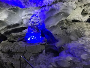 В Кунгурской ледяной пещере возобновили экскурсии