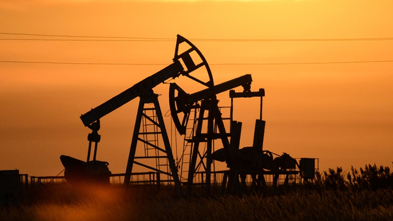 Цены на нефть выросли на 6% из-за удара Израиля по Ирану