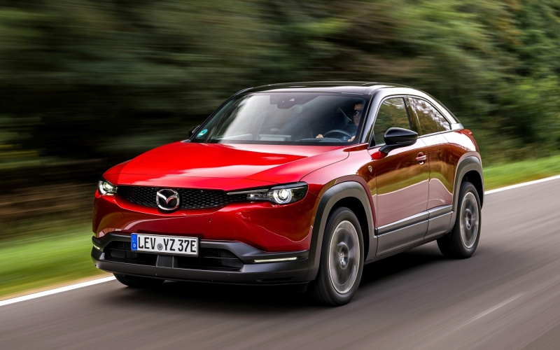 Эффектное, но слишком странное кросс-купе Mazda MX-30 уходит из Европы