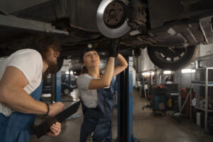 Ремонт грузовых авто: особенности и нюансы