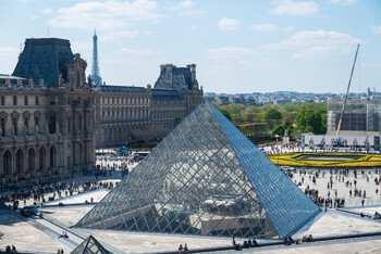 Названы самые посещаемые художественные музеи мира в 2024 году