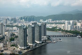 Российские туристы застряли на китайском острове Хайнань из-за тайфуна