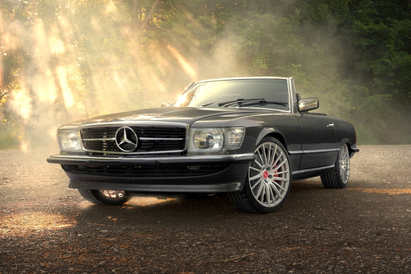 Тюнеры переходят на классику: рестомод от Pogea на базе Mercedes-Benz 450 SL