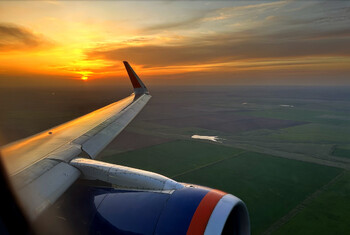 Воздушное пространство Израиля и Ирана закрыто для полётов, авиакомпании отменяют рейсы