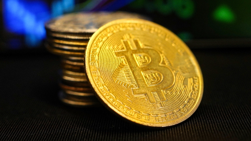 Биткоин впервые в истории превысил стоимость в $112 тыс.