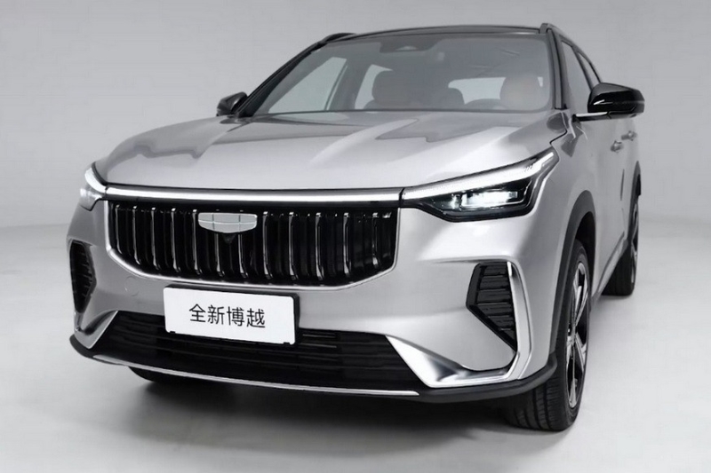 Кроссовер Geely Cityray преобразился снаружи и внутри