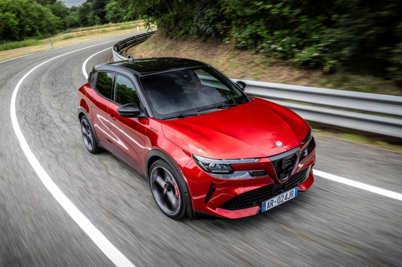 Падение по всем ключевым показателям: корпорация Stellantis стала убыточной