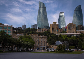 Посольство России в Азербайджане предупреждает туристов о проверках документов 