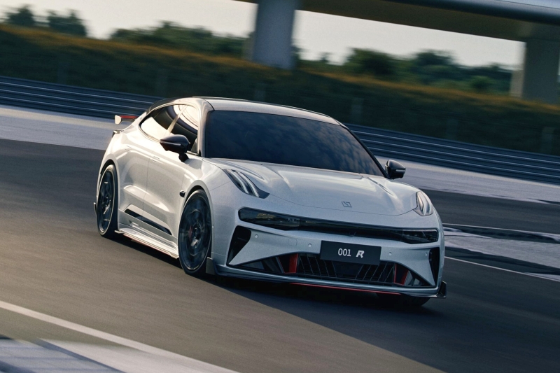 Спортивному лифтбеку Zeekr 001 FR добавят мощности, так как 1265 л.с. уже недостаточно
