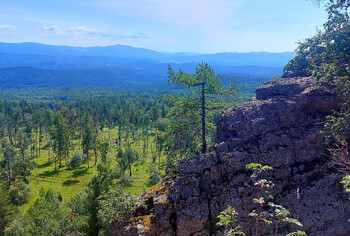 В Башкирии турист сорвался со скалы во время фотосессии
