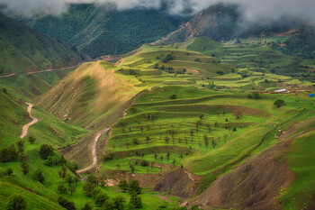 В горах Дагестана туристы попали в ДТП
