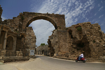 В Турции в ДТП пострадали трое российских туристов