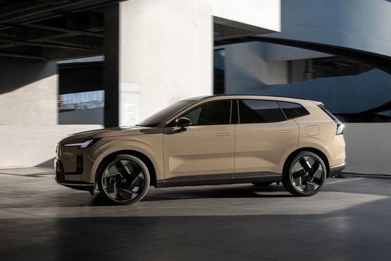 Volvo XC70 в виде кроссовера готовится к выходу на рынок: новые официальные фото