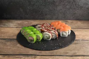 Доставка суши: удобство, скорость и вкусные мгновения