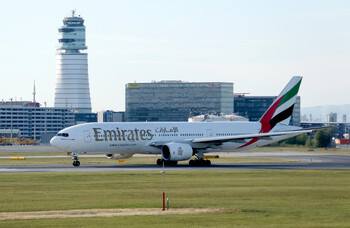 Авиакомпания Emirates запретит использовать любые пауэрбанки в полёте