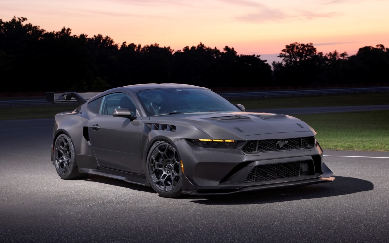 Ford Mustang GTD Liquid Carbon: облегчённая версия самого быстрого в истории пони-кара
