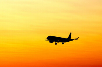 В Нигерии на авиарейсах запретили переключать смартфоны в «режим полёта»