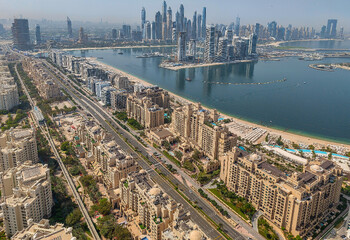 В ОАЭ запущен поезд Etihad Rail между Дубаем и Фуджейрой