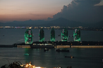 Посольство РФ советует туристам отказаться от поездок в ряд регионов КНР из-за супертайфуна 