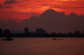 Посольство РФ во Вьетнаме предупредило туристов о супертайфуне