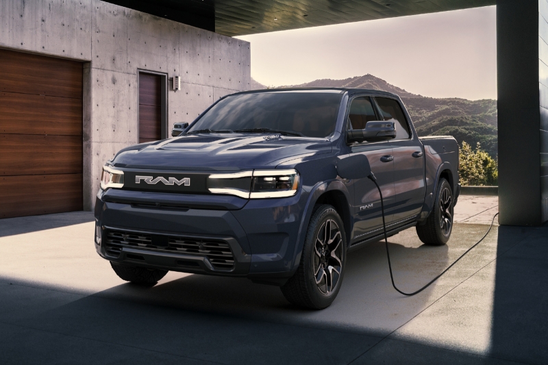Ram официально «убил» большой электрический пикап, но оставил его имя