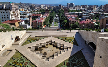 В Армении заработают карты «Мир»