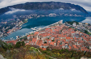 Черногория отменит безвизовый режим для Армении и Узбекистана