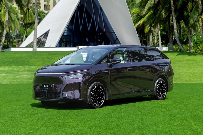 Гибридный минивэн Xpeng X9 EREV похвастался выдающейся дальнобойностью