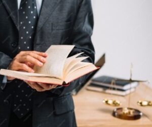 Адвокат по спорам в сфере государственных и муниципальных закупок