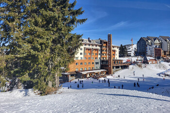 В Сербии на горнолыжном курорте раньше срока выпал снег 