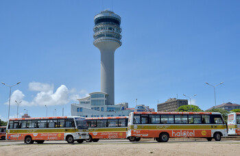 В Танзании протестующие заблокировали аэропорт
