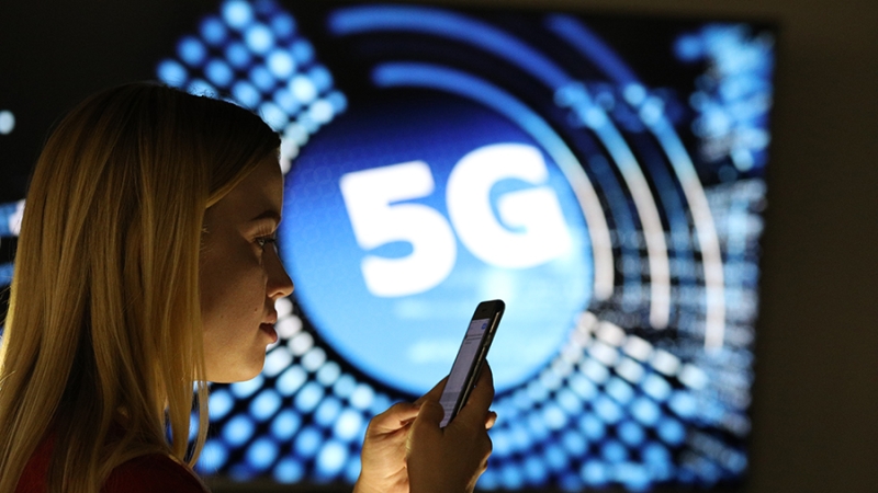 Власти и операторы обсуждают новые условия аукциона на 5G-частоты