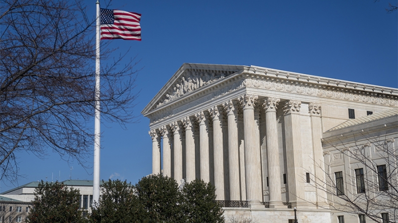 Пошли на правку: Верховный суд США отменит пошлины Трампа с вероятностью 70%