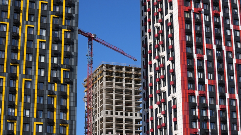 Стоимость жилья в новостройках превысила отметку 200 тыс. рублей за кв. м