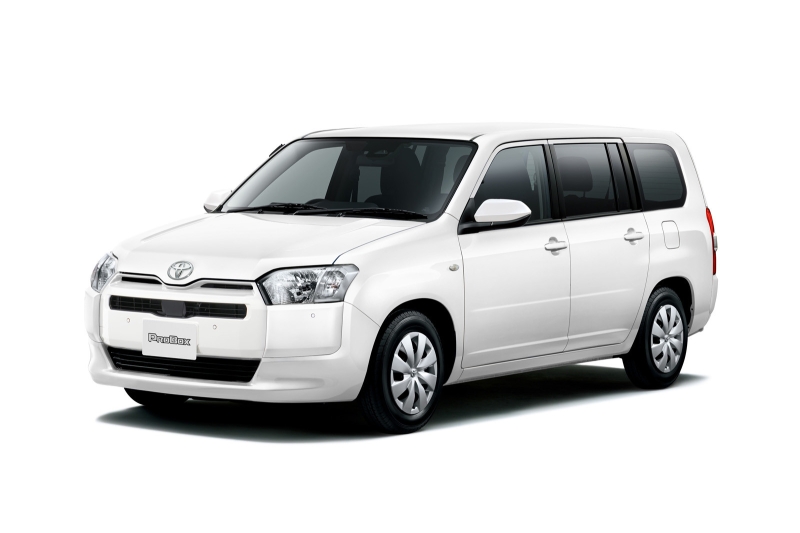 Toyota Probox получил обновки: в их числе иной руль и новый экран в приборном щитке