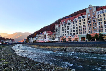 Названы самые популярные у туристов регионы РФ в 2021 году