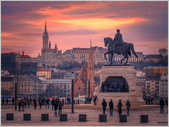 Венгрия отменила все коронавирусные ограничения